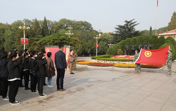 1571814337286230.jpg 入团.jpg