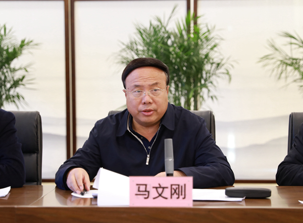 1609323588782540.jpg 马书记_副本.jpg