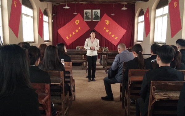 1571816173323730.jpg 王丽晓_副本.jpg